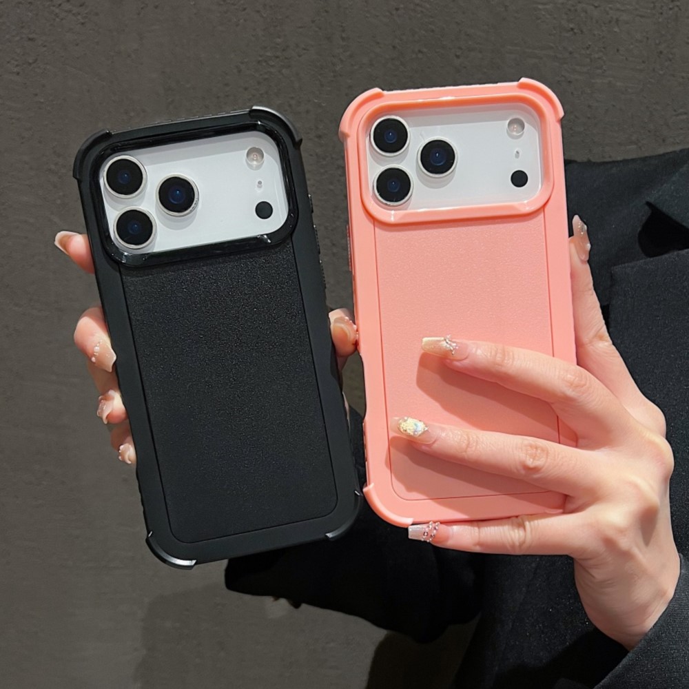 Custodia rigida per iPhone 17  - Rugged Armor Case recensione e prezzo